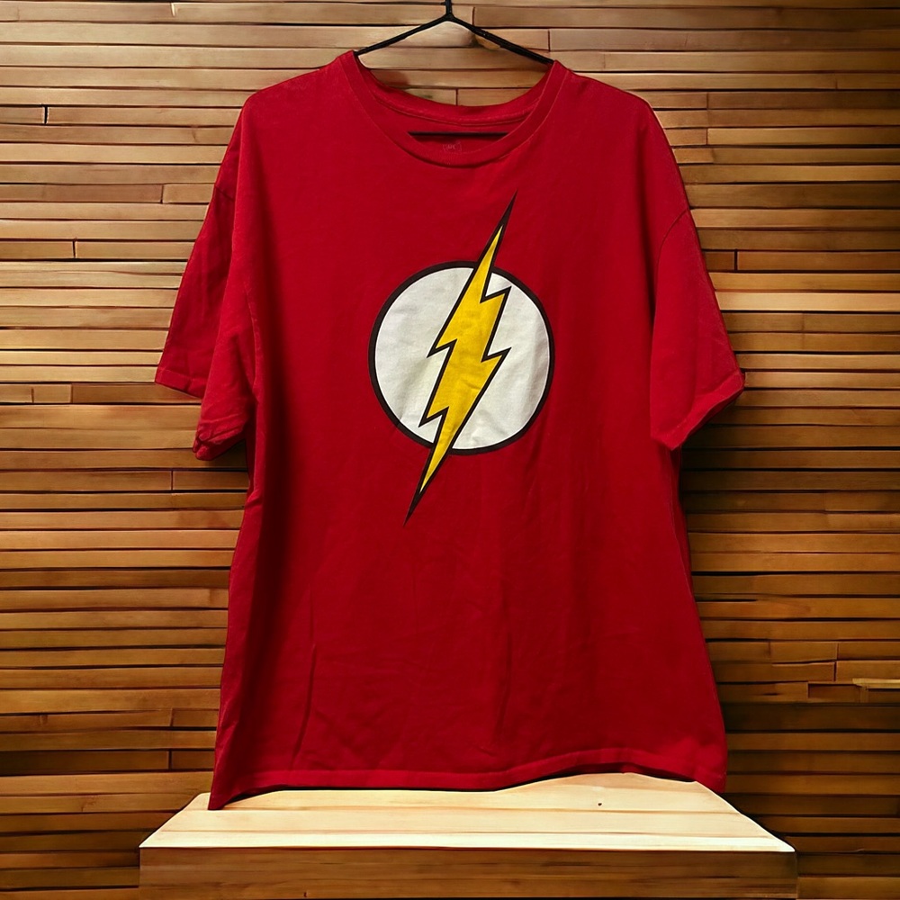 The Flash DC Comics Graphic 100% Cotton T-Shirt!